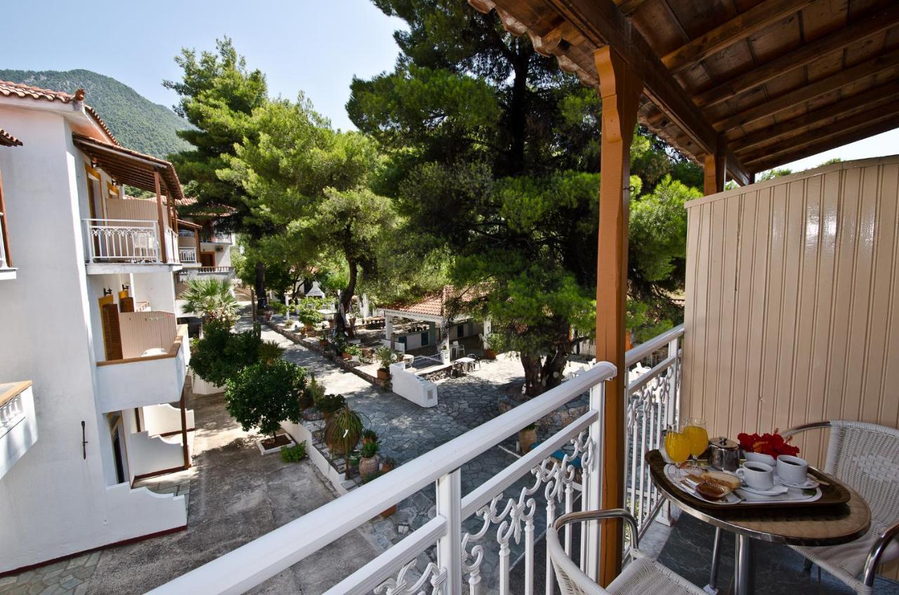 Zaneta Hotel & Apartments Нео-Клима Экстерьер фото