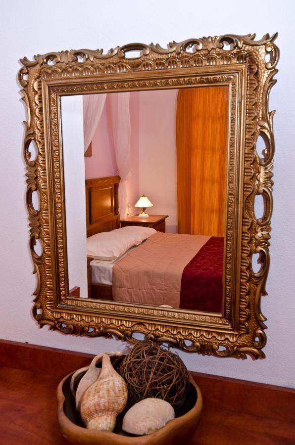 Zaneta Hotel & Apartments Нео-Клима Экстерьер фото