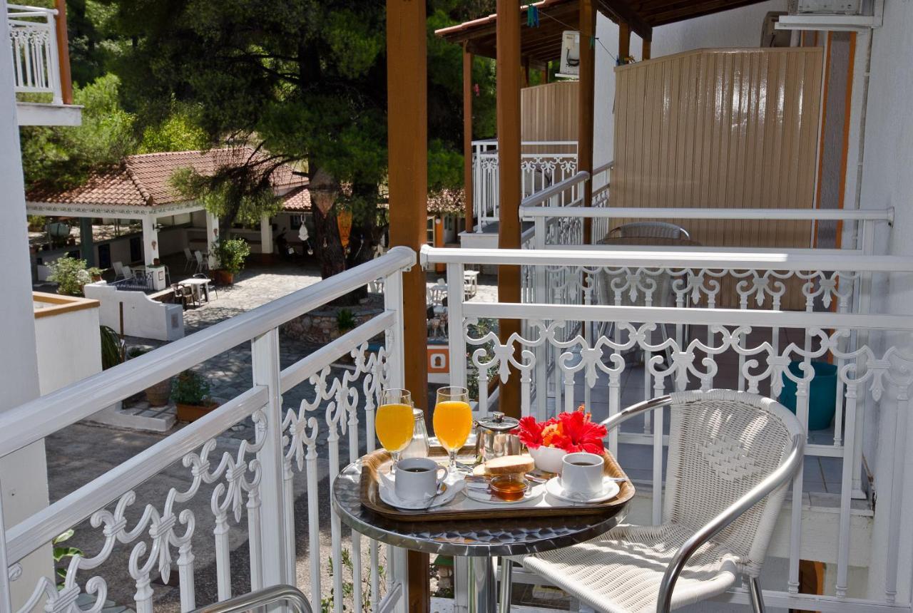 Zaneta Hotel & Apartments Нео-Клима Экстерьер фото